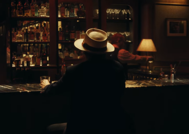 CAPTURA VIDEO YOUTUBE / Joaquín Sabina - Un último vals (Video Oficial)