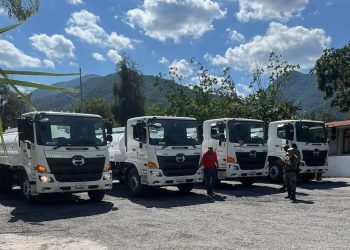 Envía Tamaulipas camiones de agua para los afectados por el huracán John en Acapulco