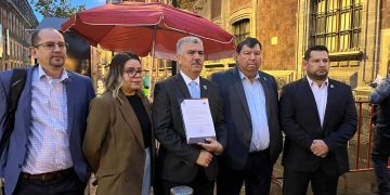 Delegación de la Universidad Autónoma de Sinaloa solicita mediación de Sheinbaum con gobierno del estado