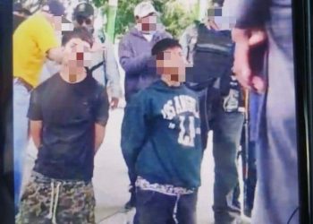 Linchan a dos sujetos por asesinar y herir a otros dos en Olinalá