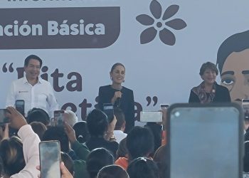 La presidenta de México realiza visita “sorpresiva” en municipio del Edomex