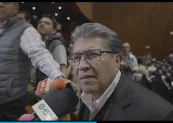 En marcha Reformas a 39 Artículos de la Constitución; Monreal