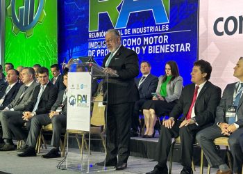 Ebrard reafirma apoyo a las empresas
