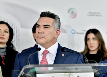 “México al borde de una crisis constitucional y un régimen autoritario”, advierte Alejandro Moreno