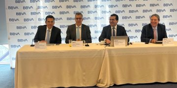 Asegura BBVA que de ganar Trump, México cerraría el año con un tipo de cambio más depreciado