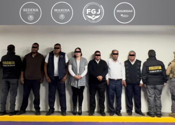 FGJEM aseguró a taxistas extorsionadores relacionados con desaparición del comisario de Temascalcingo