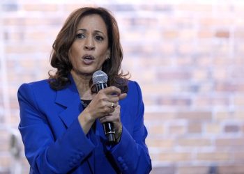 Harris se desmarca de Biden por haber llamado “basura” a los seguidores de Trump