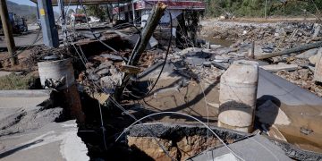 Biden envía mil soldados a la zona devastada por Helene