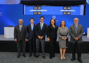 Se llevó a cabo el debate entre los contendientes a la dirigencia del PAN