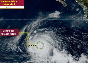 Huracán Kristy se intensifica hasta la categoría 4 mientras se aleja de México