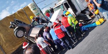 Al menos 10 vehículos afectados por choque en la México-Puebla