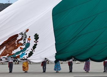 Sheinbaum defiende el papel de las Fuerzas Armadas en el 114 aniversario de la Revolución Mexicana