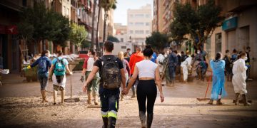 España: Se multiplica la solidaridad ciudadana en Valencia