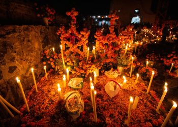 GALERIA: Alistan en Michoacán celebraciones de Noche de Muertos, prevén arribo de 300 mil turistas