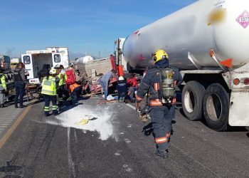 Dos muertos y 9 lesionados deja accidente en la autopista Puebla- Acatzingo