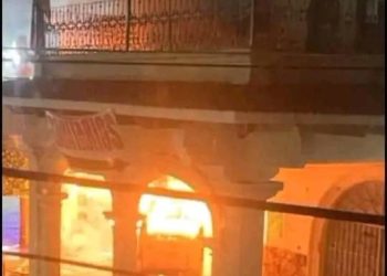 Las presidencias municipales de Queréndaro y Zinapécuaro fueron atacadas por sujetos armados