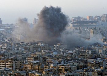 Israel bombardea suburbios de Beirut tras emitir una orden de evacuación