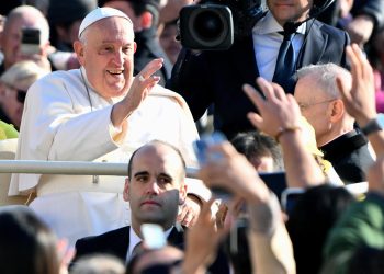 El papa Francisco elogia a los donantes de sangre