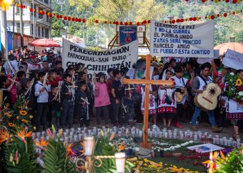 Marchan a un mes del asesinato del padre Marcelo Pérez