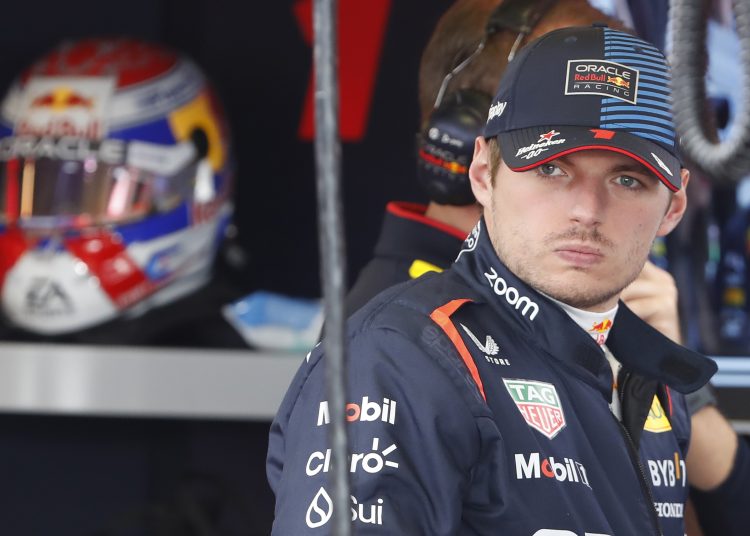 AMDEP9349. CIUDAD DE MÉXICO (MÉXICO), 26/10/2024.- El neerlandés Max Verstappen de Red Bull participa en la primera practica del Gran Premio de México este sábado, en el Autódromo de los Hermanos Rodríguez en Ciudad de México (México). EFE/ Mario Guzmán