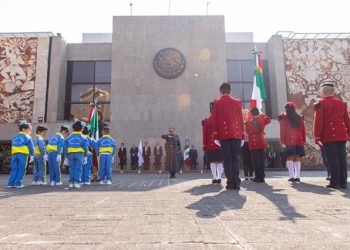 La titular de Gobernación, Rosa Icela Rodríguez, encabeza ceremonia de abanderamiento