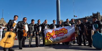 Mariachis rompen récord Guinness en el Zócalo capitalino; NRM Comunicaciones fue patrocinador