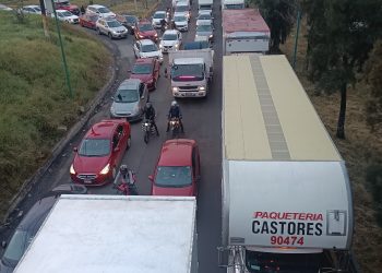 Accidente provoca caos por más de 20 horas en la México-Querétaro