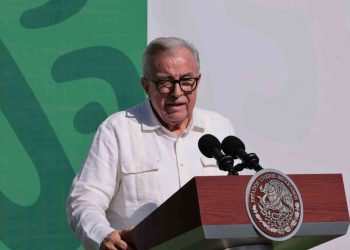 Rubén Rocha Moya admite reuniones de autoridades y grupos criminales