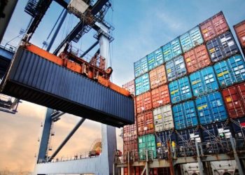 México registra un superávit comercial de 371 millones de dólares en octubre