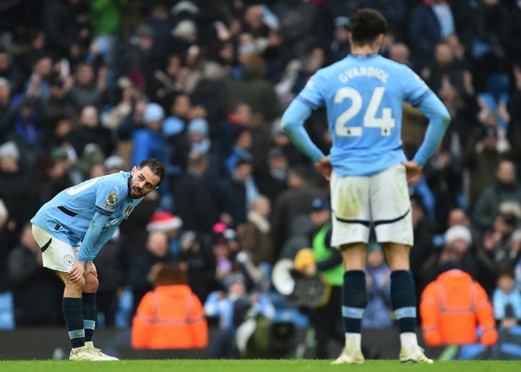 Manchester (United Kingdom), 26/12/2024.- Manchester City's Bernardo Silva reacts after the English Premier League soccer match between Manchester City and Everton, in Manchester, Britain, 26 December 2024. (Reino Unido) EFE/EPA/PETER POWELL EDITORIAL USE ONLY. No use with unauthorized audio, video, data, fixture lists, club/league logos, 'live' services or NFTs. Online in-match use limited to 120 images, no video emulation. No use in betting, games or single club/league/player publications.