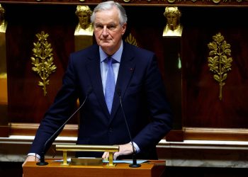 Barnier presenta su dimisión como primer ministro de Francia