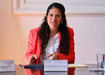 Bertha Alcalde Luján es elegida como fiscal de la CDMX