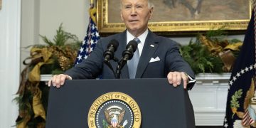 Biden califica la caída de Al Asad como un “acto de justicia”, pero avisa de sus riesgos