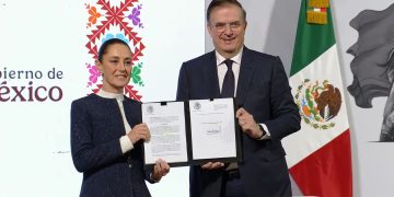La Mañanera | Sheinbaum firma decreto para proteger la industria textil del país