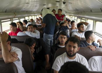 “Deportaciones masivas pueden ser mucho más aparatosas con Trump”: especialista