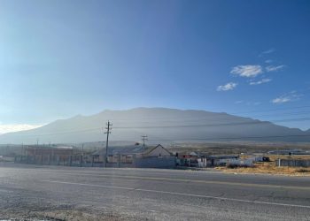 Frente frío congela la región sureste de Coahuila, pero no frena asistencia a clases