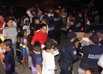 Migrantes celebran una Navidad varados en México, en medio del temor creado por Trump