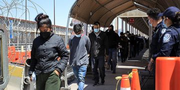 “En el corto plazo sería difícil una deportación masiva en EU”: especialista