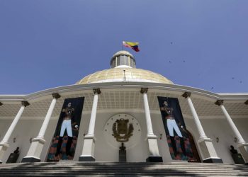 Parlamento de Venezuela designa nueva embajadora en México