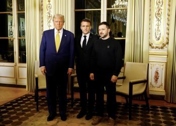 Trump se reúne con Zelenski en Francia