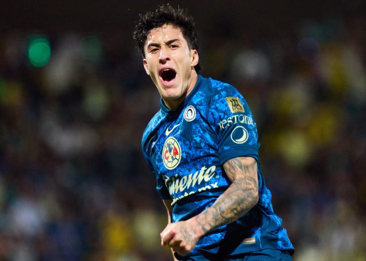 Alejandro Zendejas celebrates his goal 0-4 of America during the 3rd round match between Santos and America as part of the Liga BBVA MX, Torneo Clausura 2025 at TSM Corona Stadium, on January 25, 2025 in Torreon, Coahuila, Mexico.