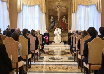 El Papa critica la inversión estatal en armas: “Invertir en matar. ¡Están locos!”