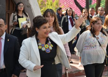 Clara Brugada asegura que en su gobierno no habrá pretextos