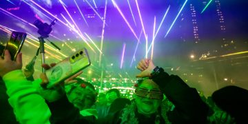 La discoteca más grande del mundo reúne a 200 mil personas en Paseo de la Reforma