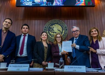 Gobernador de Sinaloa solicita crédito de 2,300 mdp