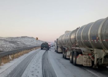 Continúan cierres carreteros en Sonora por segunda tormenta invernal