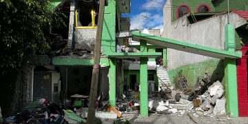 Explosión por acumulación de gas en Neza moviliza cuerpos de emergencia