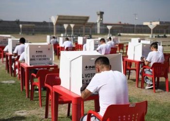 Alrededor de 5 mil veracruzanos en penales podrán votar para elegir a alcaldes