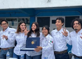 Jóvenes veracruzanos reciben premio por sostenibilidad 2025, por su compromiso con el medio ambiente
