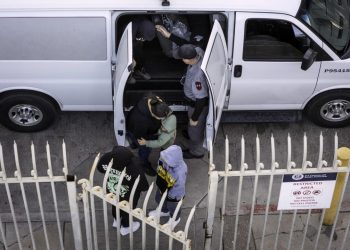 Aumentan deportaciones de Estados Unidos por fronteras de Sonora
